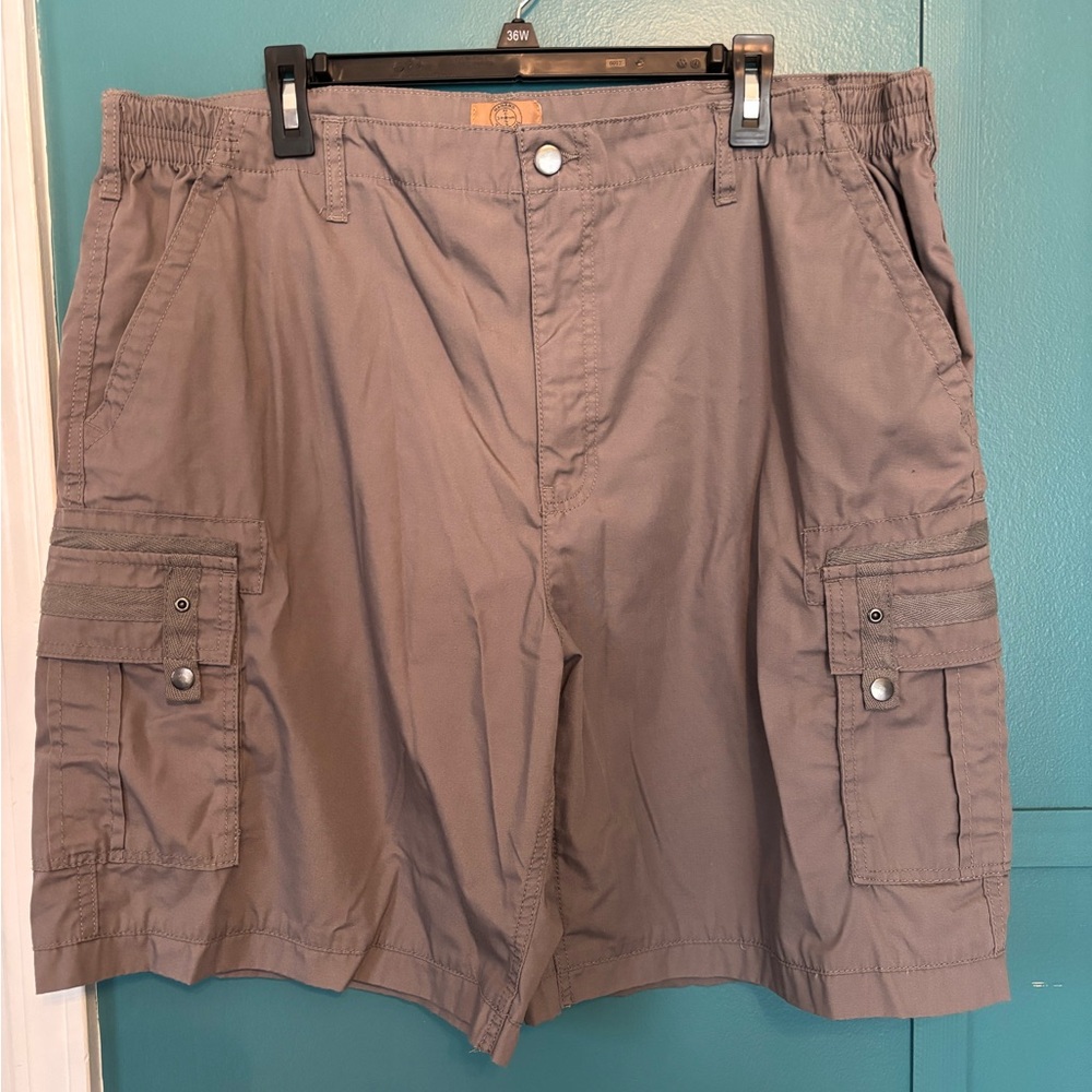 Haband Travelers Cargo Shorts Polyester/Cotton Blend Size 42 Stretch Waist